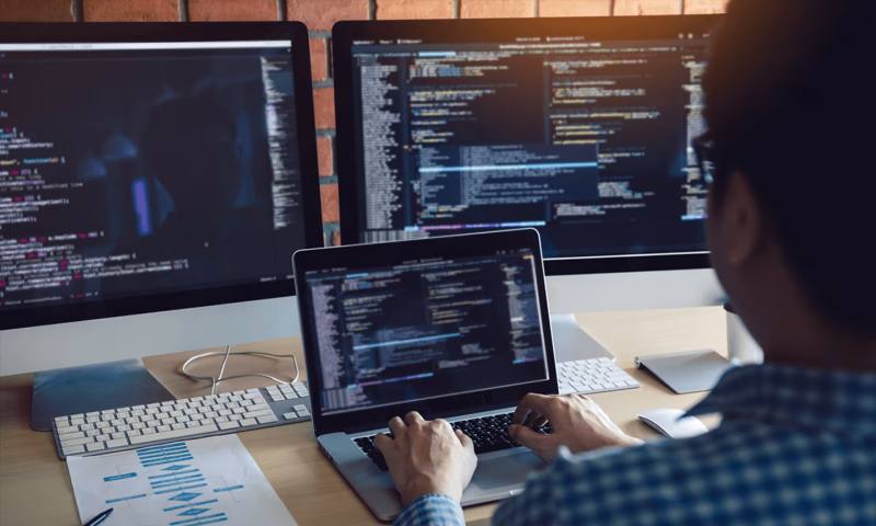 数据科学选型:R与Python如何赋能通州区网站建设?